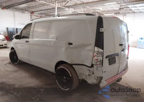 2022 Mercedes-Benz Metris z USA, uszkodzony, nr VIN W1YV0BEY7N4114430